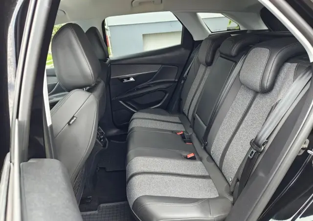 PEUGEOT 3008 BlueHDi 180 Stop & Start EAT8 Allure