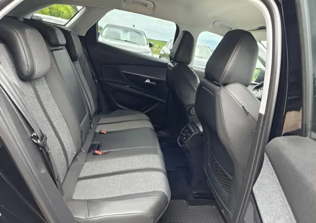 PEUGEOT 3008 BlueHDi 180 Stop & Start EAT8 Allure