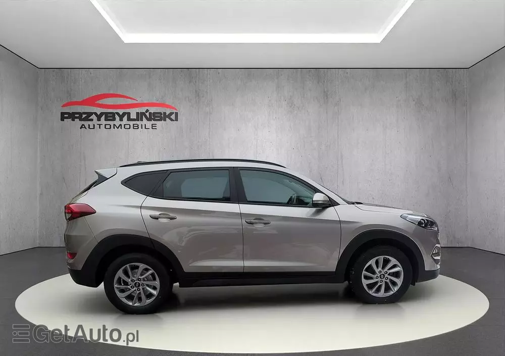 HYUNDAI Tucson 