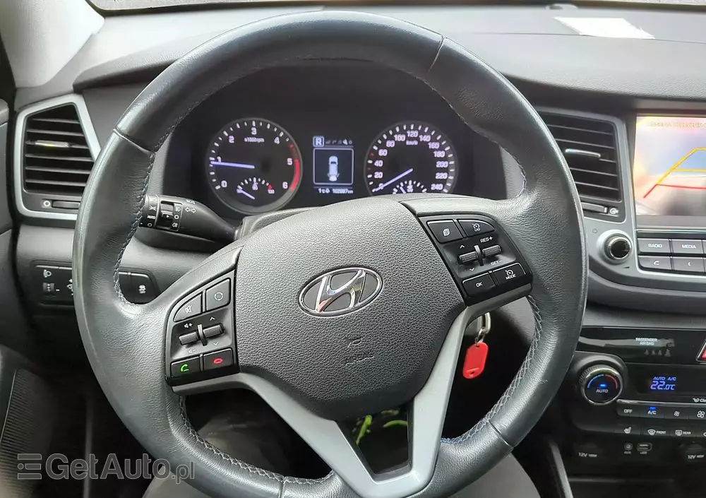 HYUNDAI Tucson 