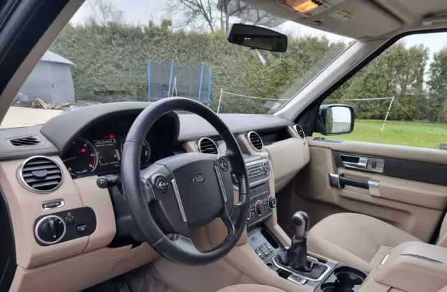 LAND ROVER Discovery 