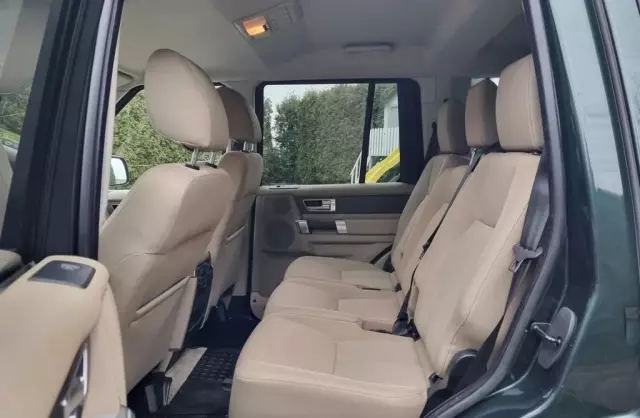 LAND ROVER Discovery 