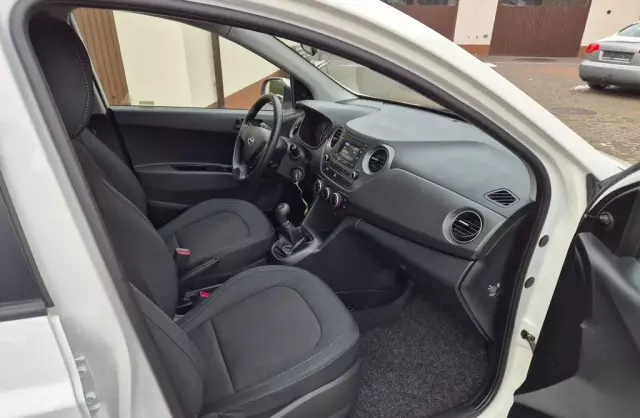 HYUNDAI I10 