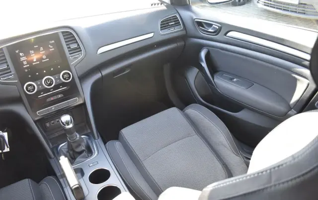 RENAULT Megane 1.3 TCe FAP Intens