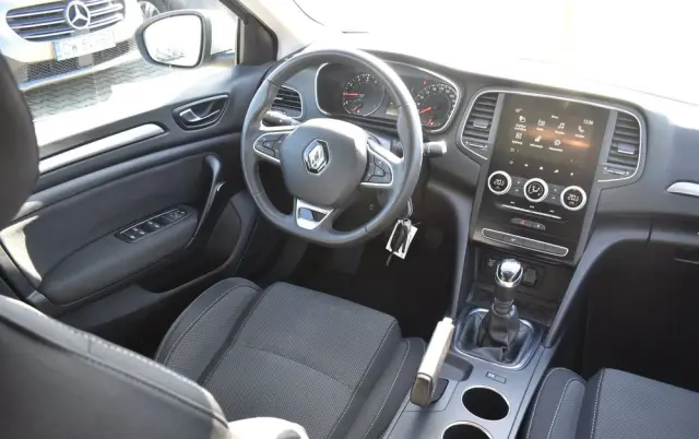 RENAULT Megane 1.3 TCe FAP Intens