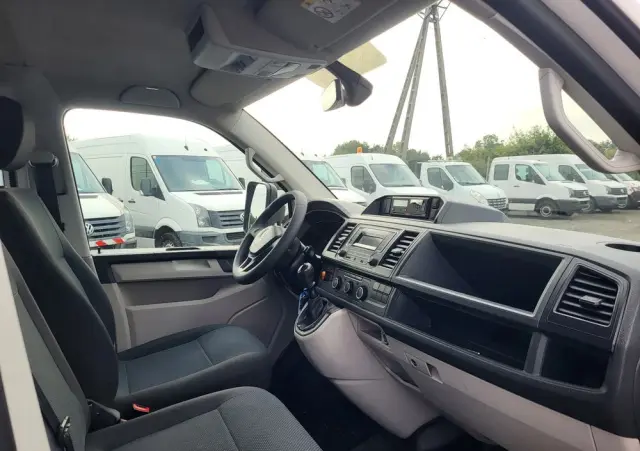 VOLKSWAGEN Transporter t6 doka super stan klima serwisowany 