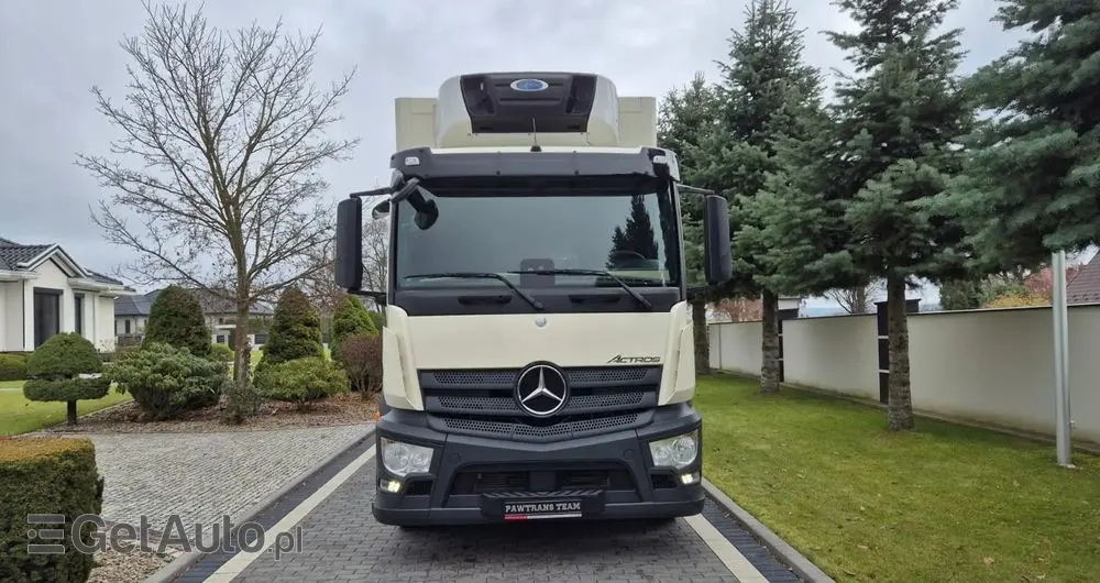 MERCEDES-BENZ MERCEDES-BENZ///ACTROS///2540/// 2017///26000KG///8.15///20 EUROPALET/// CHŁODNIA///CARIER///WINDA///BAR/// OŚ SKRĘTNA///STAN BARDZO DOBRY/// 
