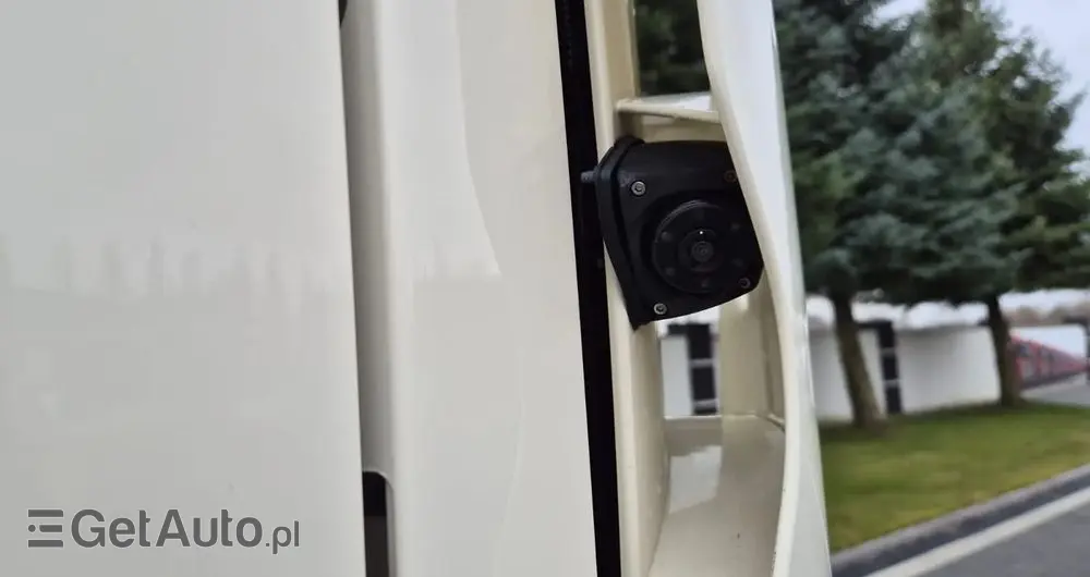 MERCEDES-BENZ MERCEDES-BENZ///ACTROS///2540/// 2017///26000KG///8.15///20 EUROPALET/// CHŁODNIA///CARIER///WINDA///BAR/// OŚ SKRĘTNA///STAN BARDZO DOBRY/// 