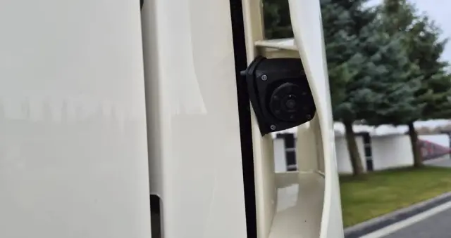 MERCEDES-BENZ MERCEDES-BENZ///ACTROS///2540/// 2017///26000KG///8.15///20 EUROPALET/// CHŁODNIA///CARIER///WINDA///BAR/// OŚ SKRĘTNA///STAN BARDZO DOBRY/// 