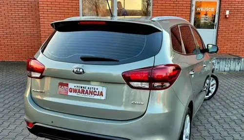 KIA Carens 