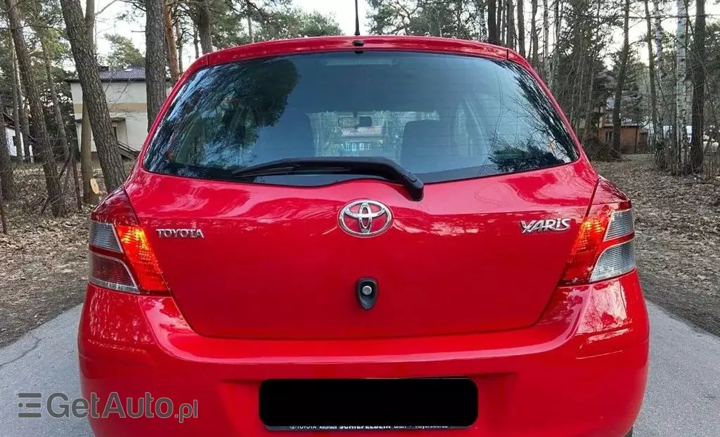 TOYOTA Yaris 