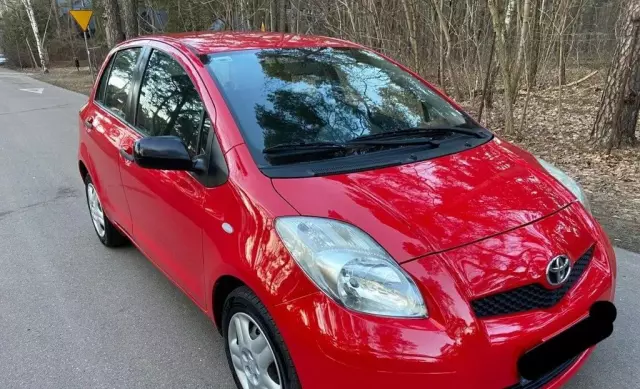 TOYOTA Yaris 
