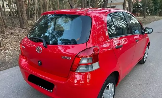 TOYOTA Yaris 