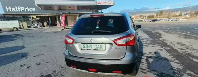 SUZUKI S-cross 