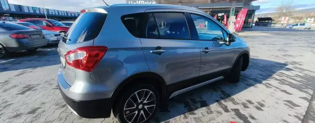 SUZUKI S-cross 