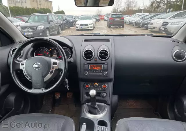 NISSAN Qashqai 1.6 360