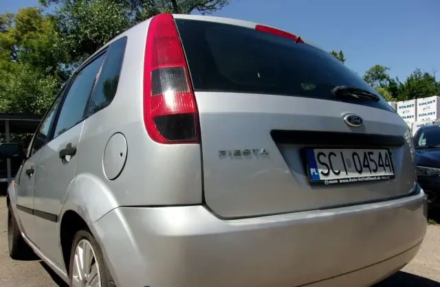 FORD Fiesta 