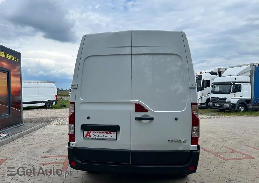 RENAULT Master 