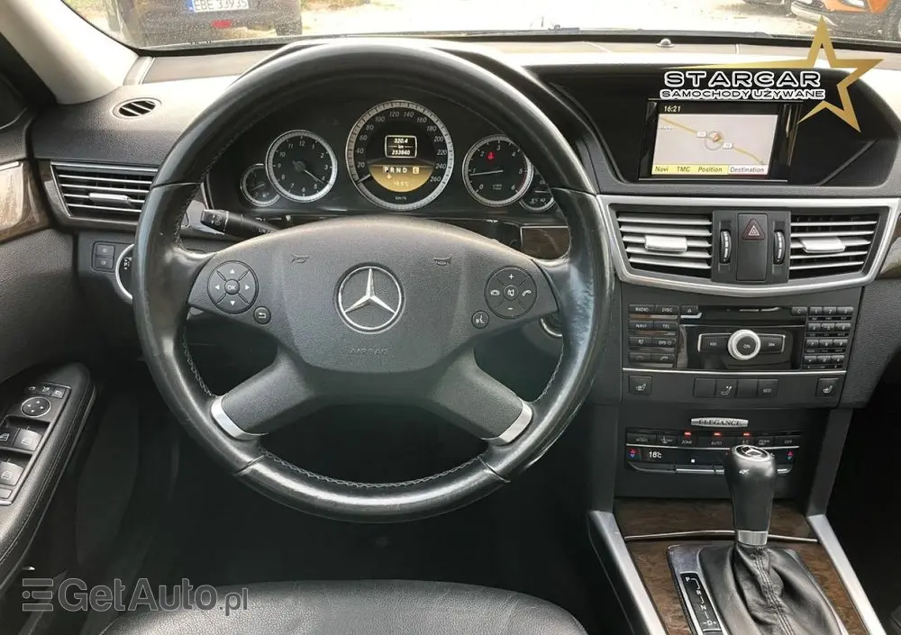 MERCEDES-BENZ Klasa E 200 BlueTEC 7G-TRONIC Elegance