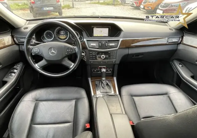 MERCEDES-BENZ Klasa E 200 BlueTEC 7G-TRONIC Elegance