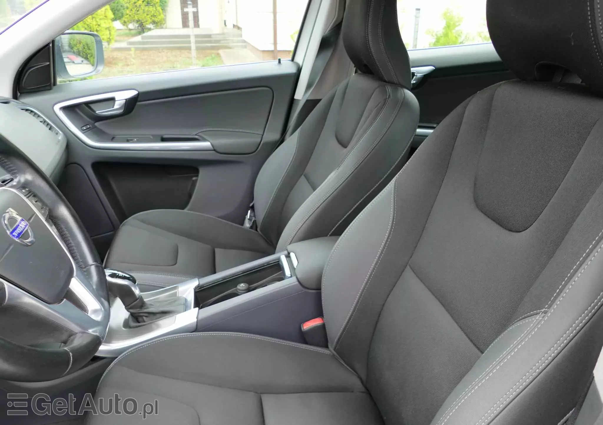 VOLVO XC 60 D4 Geartronic Momentum