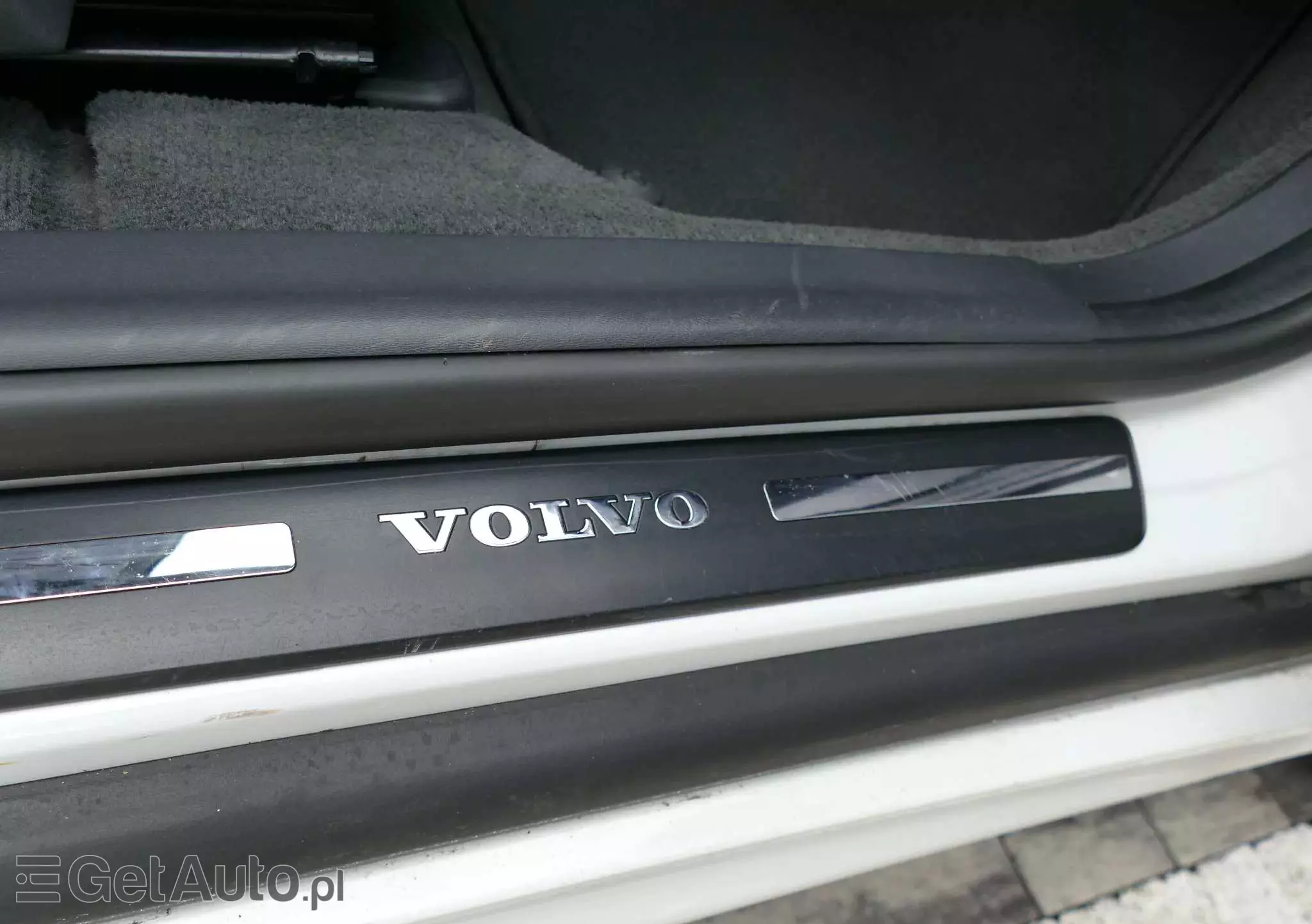 VOLVO XC 60 D4 Geartronic Momentum