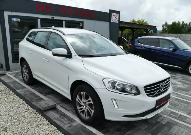 VOLVO XC 60 D4 Geartronic Momentum