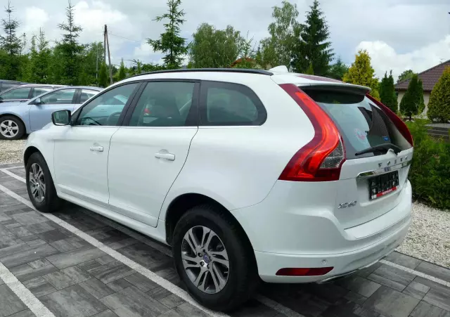 VOLVO XC 60 D4 Geartronic Momentum