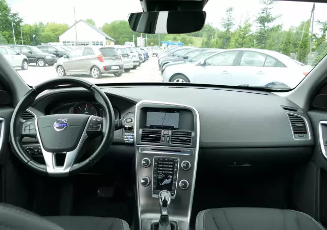 VOLVO XC 60 D4 Geartronic Momentum