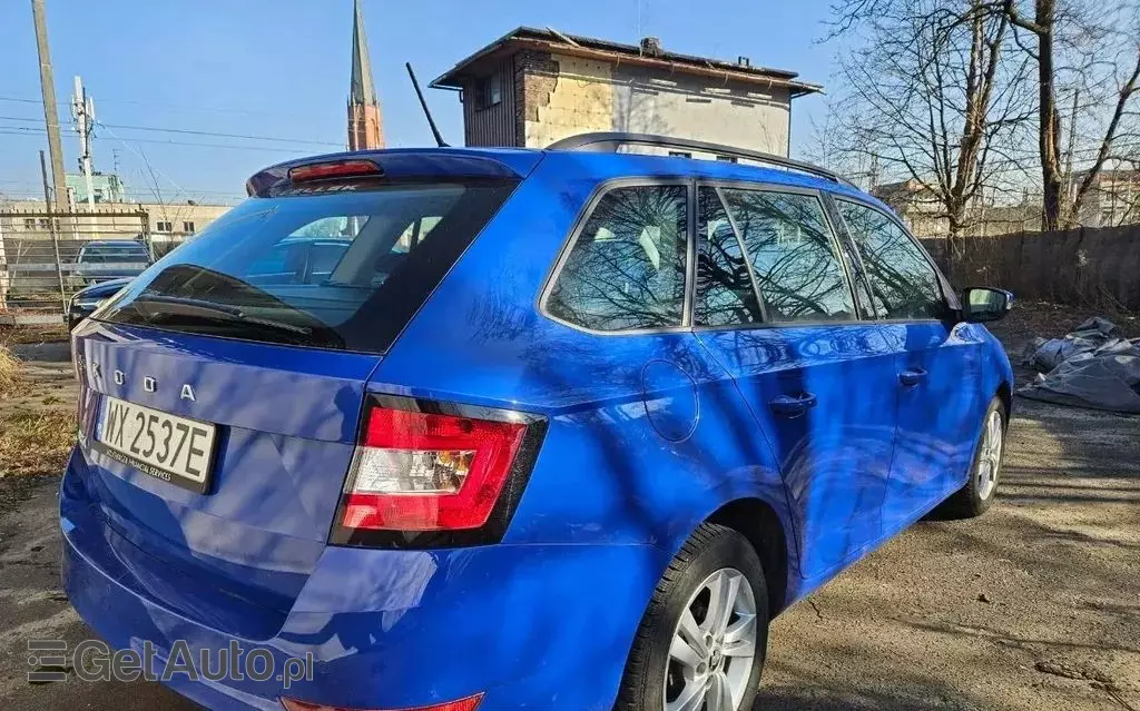 SKODA Fabia 