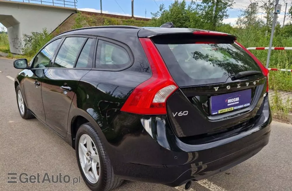 VOLVO V60 D2 Kinetic