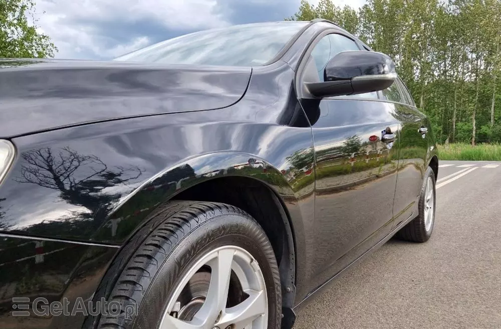 VOLVO V60 D2 Kinetic