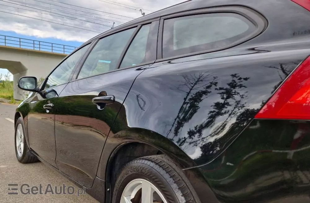 VOLVO V60 D2 Kinetic