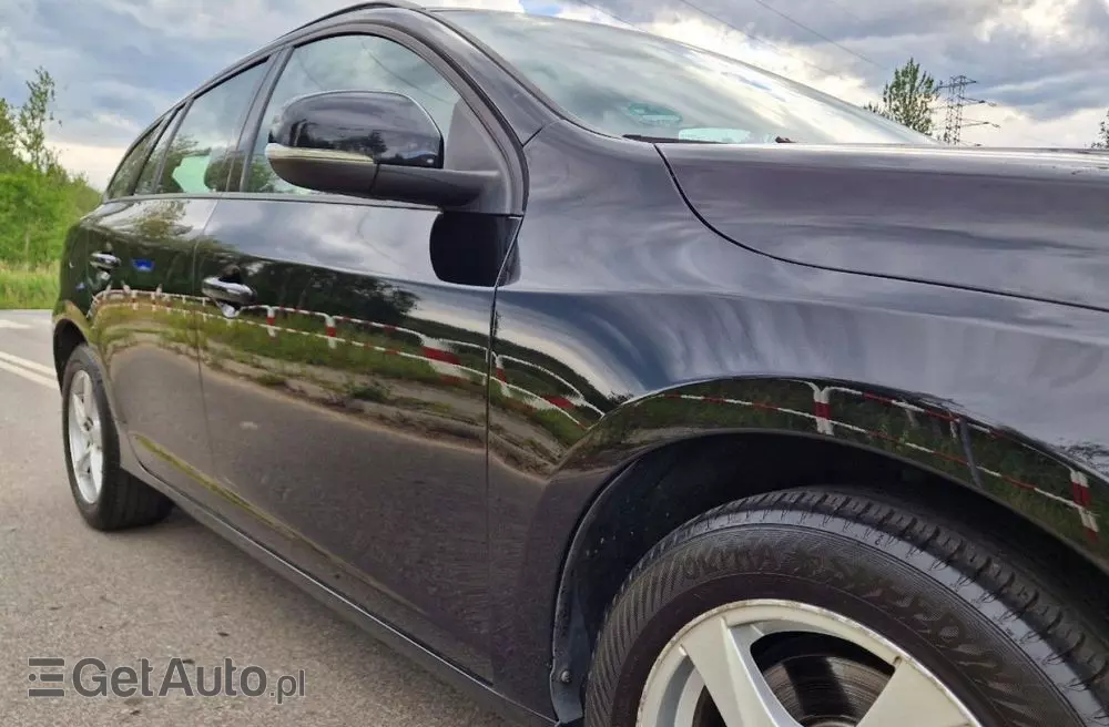 VOLVO V60 D2 Kinetic