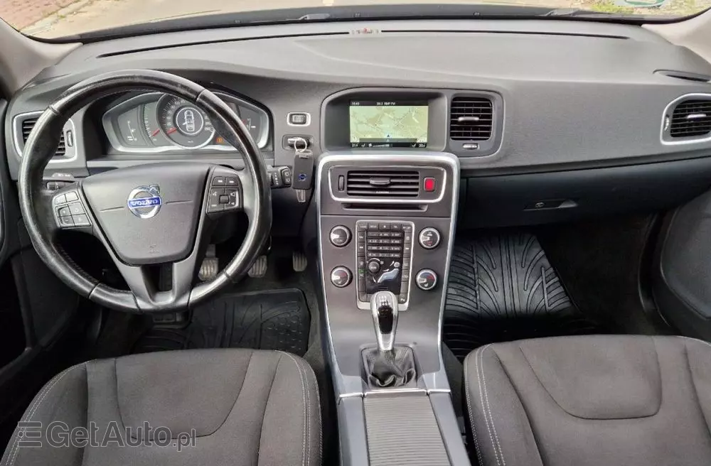 VOLVO V60 D2 Kinetic