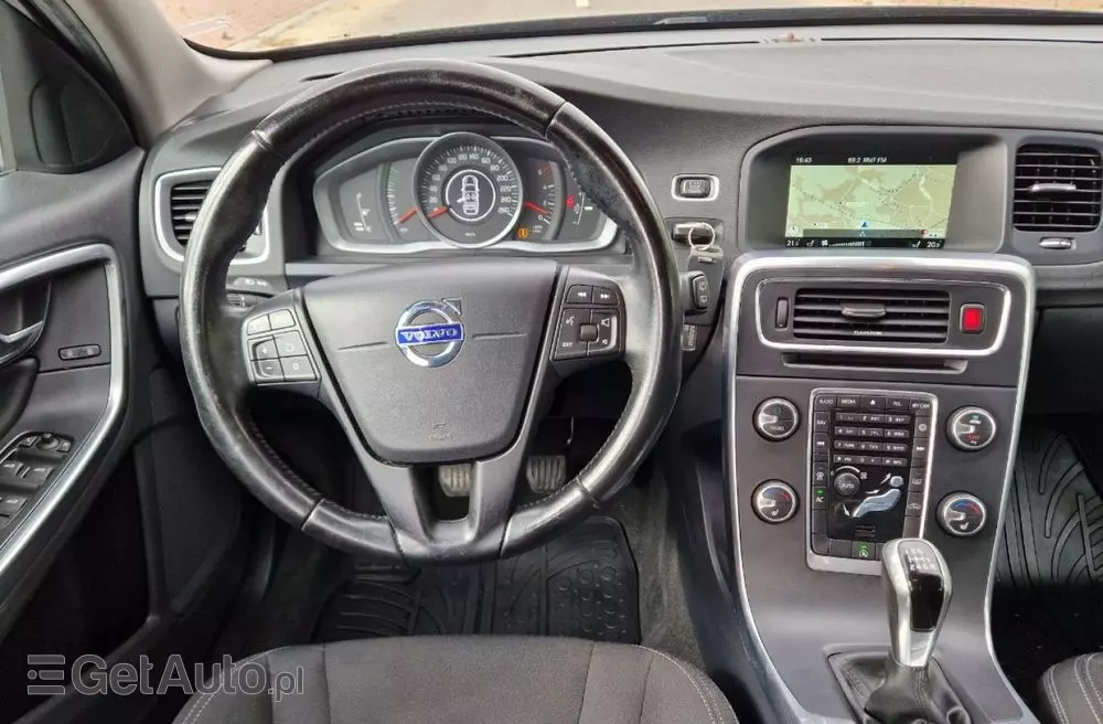 VOLVO V60 D2 Kinetic
