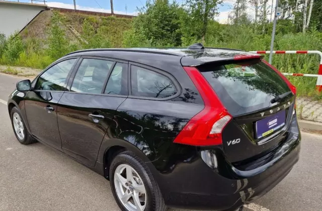 VOLVO V60 D2 Kinetic