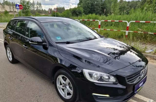 VOLVO V60 D2 Kinetic