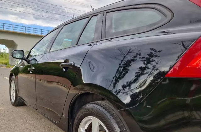 VOLVO V60 D2 Kinetic