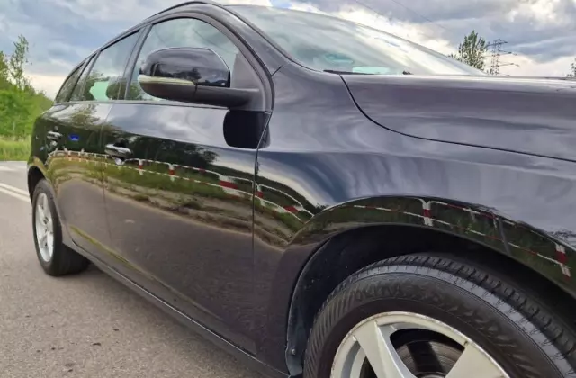 VOLVO V60 D2 Kinetic