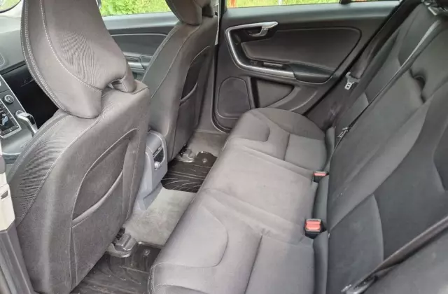 VOLVO V60 D2 Kinetic