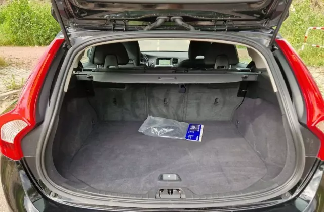 VOLVO V60 D2 Kinetic