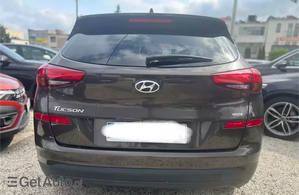 HYUNDAI Tucson 