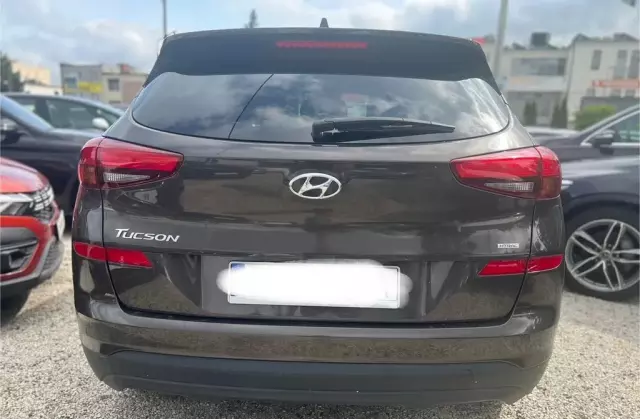 HYUNDAI Tucson 