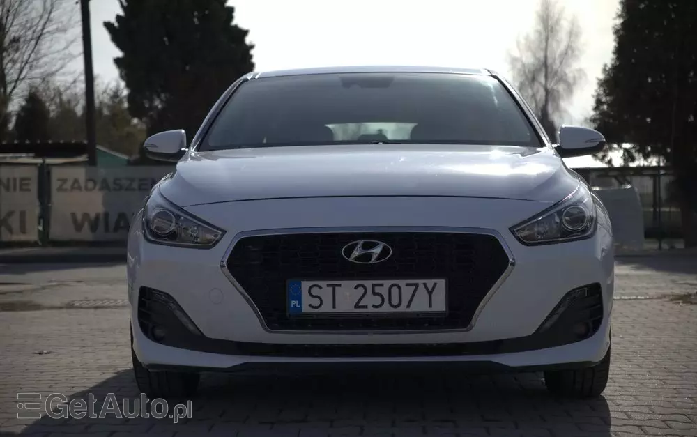 HYUNDAI I30 1.6 CRDI Trend