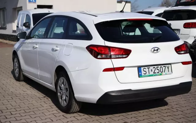 HYUNDAI I30 1.6 CRDI Trend