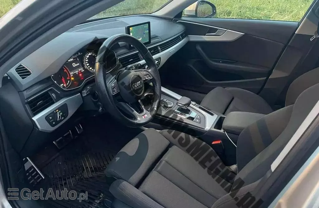 AUDI A4 