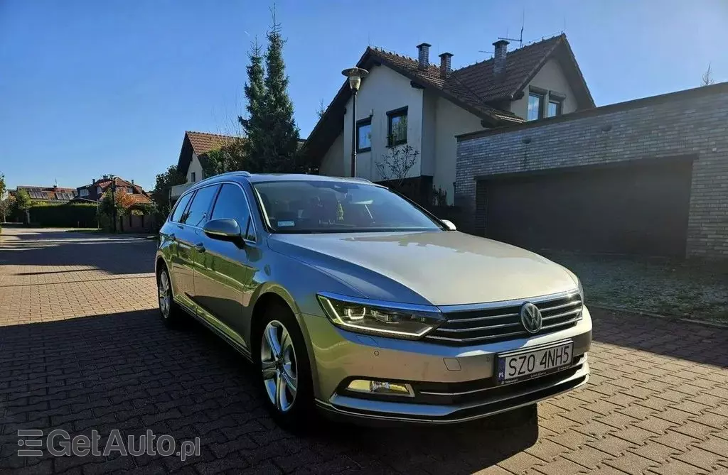 VOLKSWAGEN Passat 