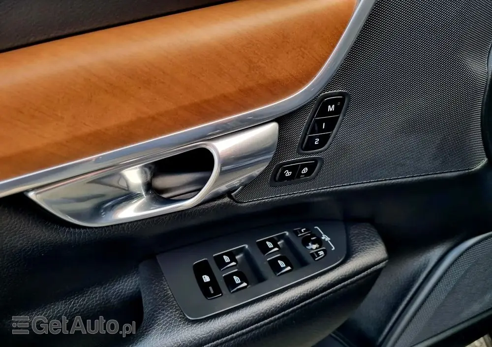 VOLVO V90 D4 Geartronic Inscription