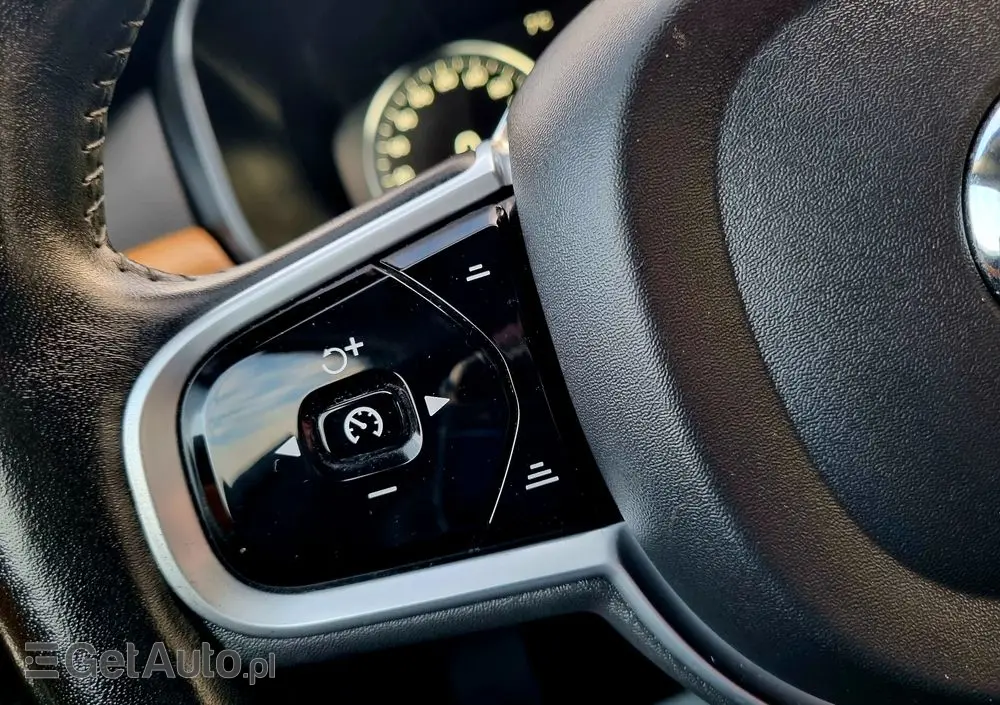 VOLVO V90 D4 Geartronic Inscription